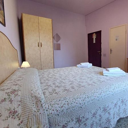 Hotel Etrusco セスト・フィオレンティーノ エクステリア 写真