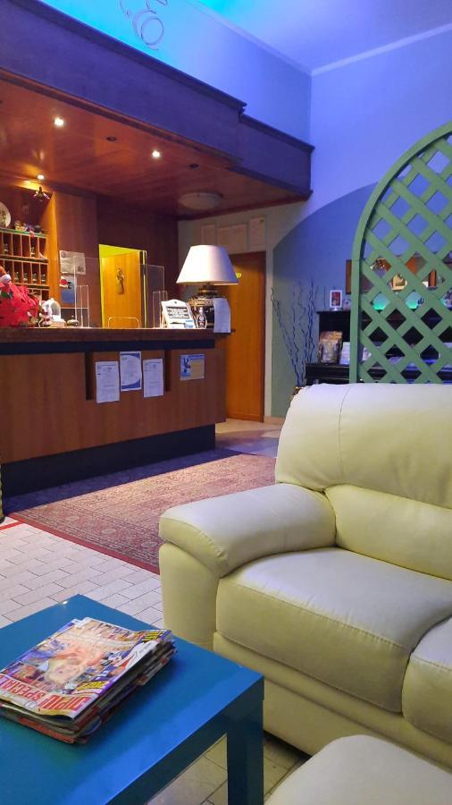 Hotel Etrusco セスト・フィオレンティーノ エクステリア 写真