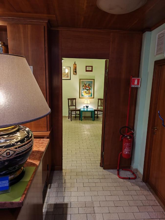 Hotel Etrusco セスト・フィオレンティーノ エクステリア 写真