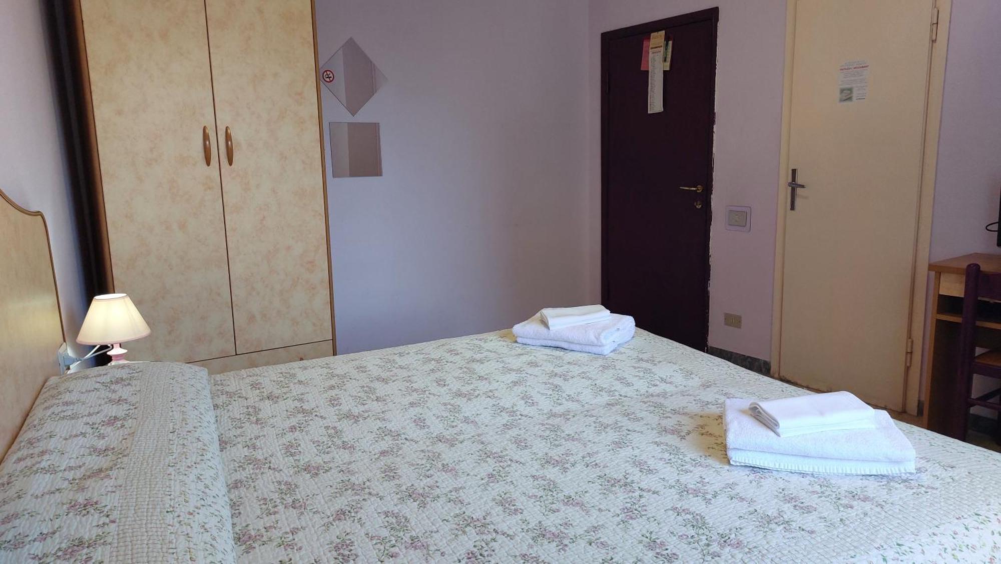 Hotel Etrusco セスト・フィオレンティーノ エクステリア 写真